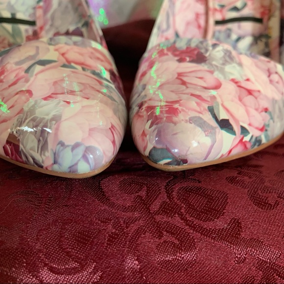 Elle Patent "Pleather" Floral Pastel Pointed Straight Toe Stiletto Pumps Size 10 - Picture 12 of 14